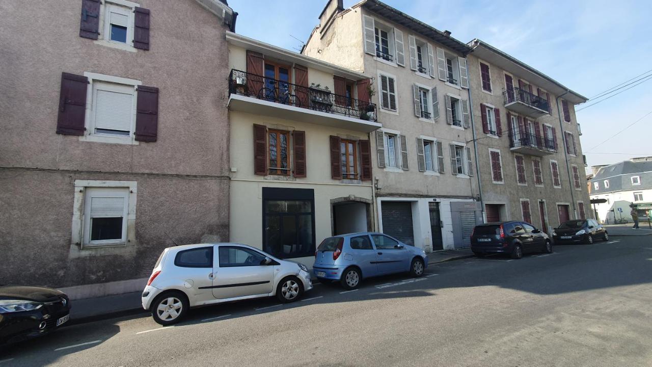 ONLOC - Proche Halles Appart - 2 chbres - Parking - B&B