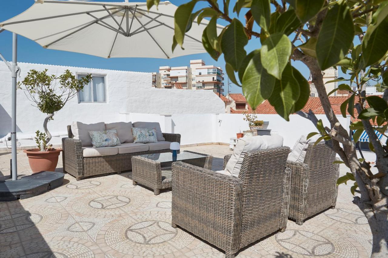 City Center Penthouse with Solarium 2 minutes from the Beach - B&B Fuengirola