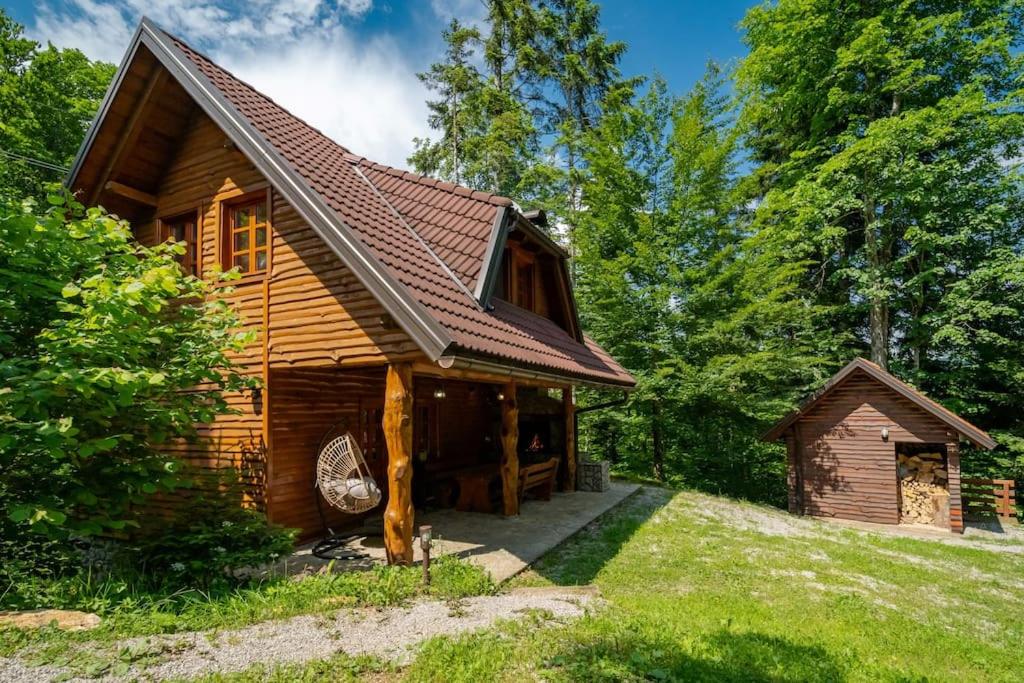 B&B Vrbovsko - Forest Amerika - Ivcakova koliba - Bed and Breakfast Vrbovsko