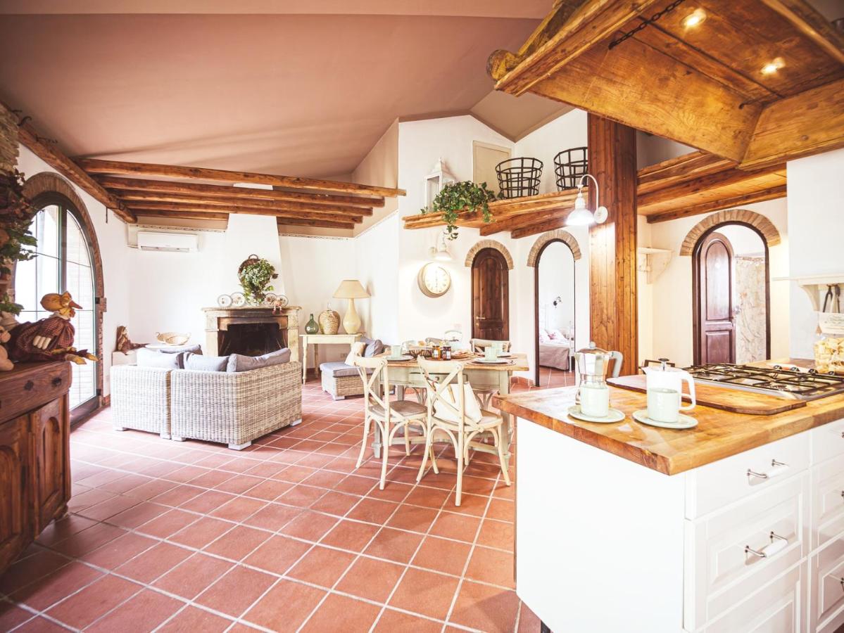 B&B Cecina - Relais Casale Il Poggetto - OLIVO 1 - Bed and Breakfast Cecina