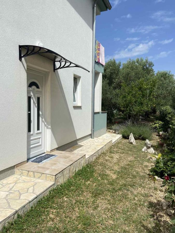 B&B Arbe - Apartments with a parking space Mundanije, Rab - 21543 - Bed and Breakfast Arbe