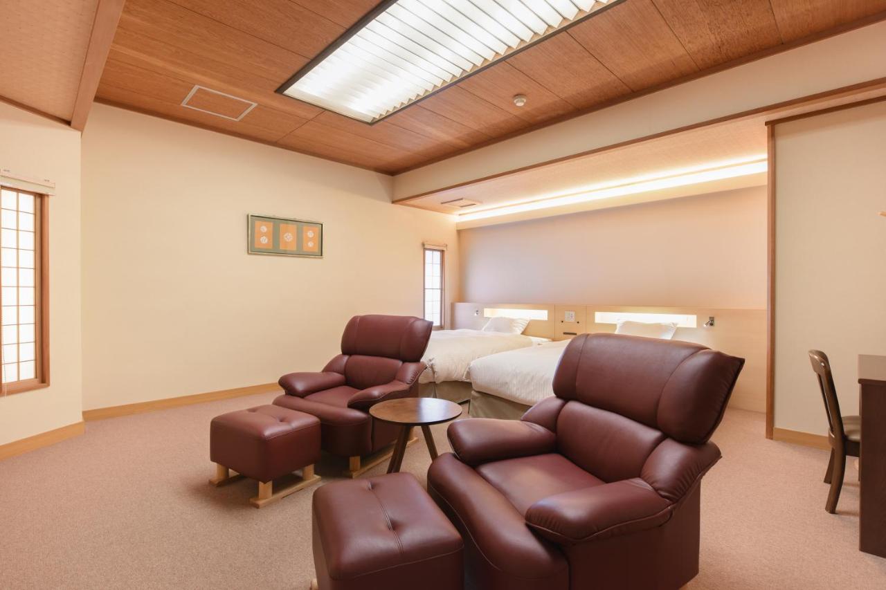 Tweepersoonskamer met een Eigen Externe Badkamer