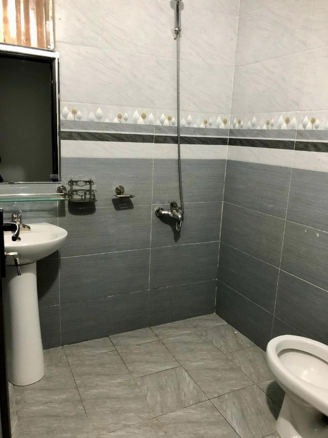 Chambre Familiale avec Salle de Bains