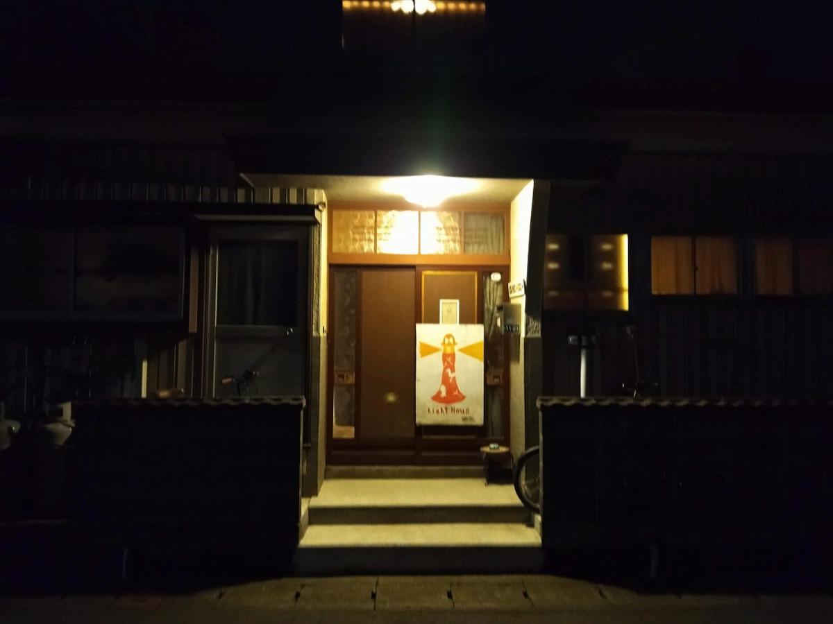 B&B Ishinomaki - 民家の一室2 Private Room in Japanese Vintage House with 2 Beds, Free Parking Good to Travel for Tashiro Cats Island - Bed and Breakfast Ishinomaki