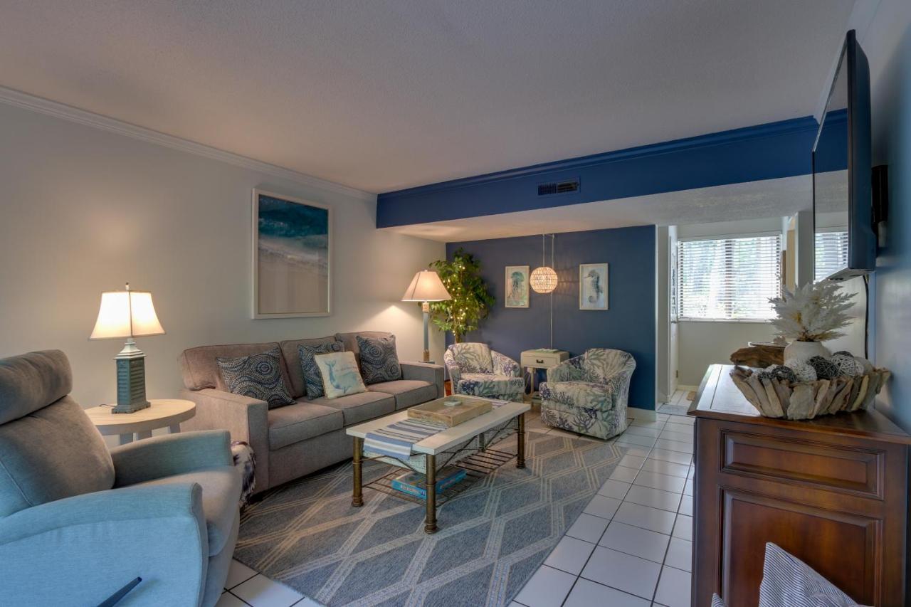 Serene Hilton Head Island Condo with Community Pool! - B&B