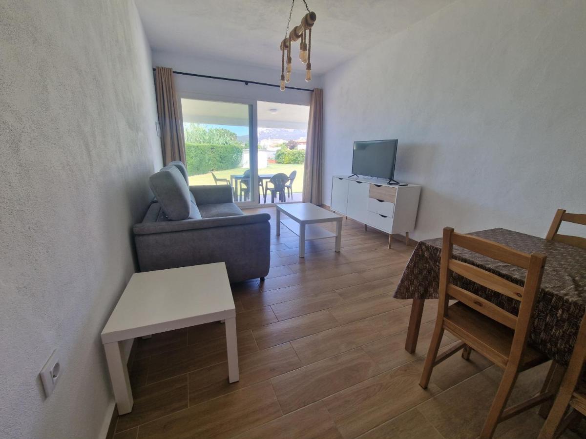 Two-Bedroom Deluxe Apartment