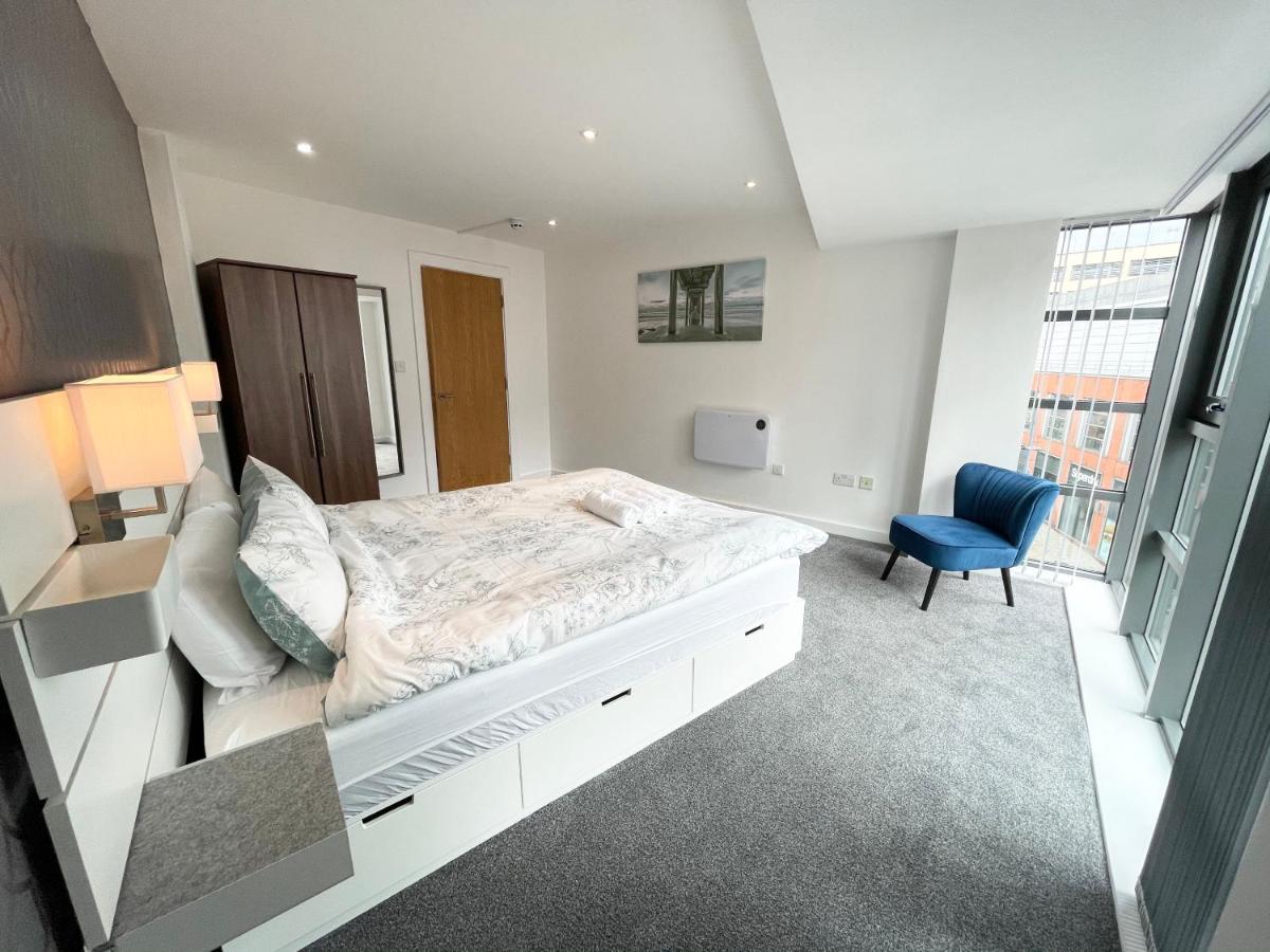 B&B Manchester - The Works-Fresh 2bed in centre, opposite Arndale. - Bed and Breakfast Manchester