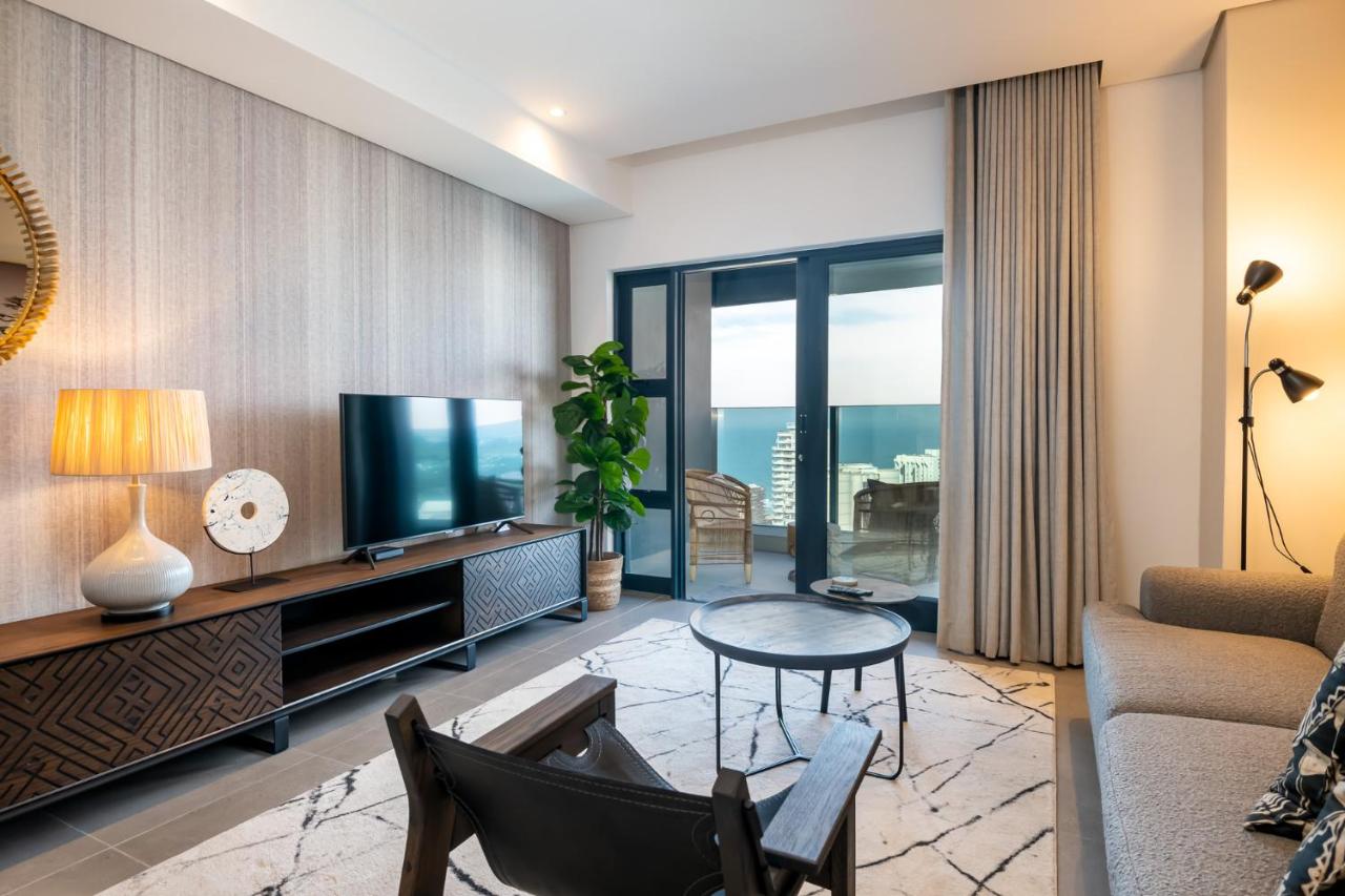 1809 Oceans Apartment - by Stay in Umhlanga - B&B