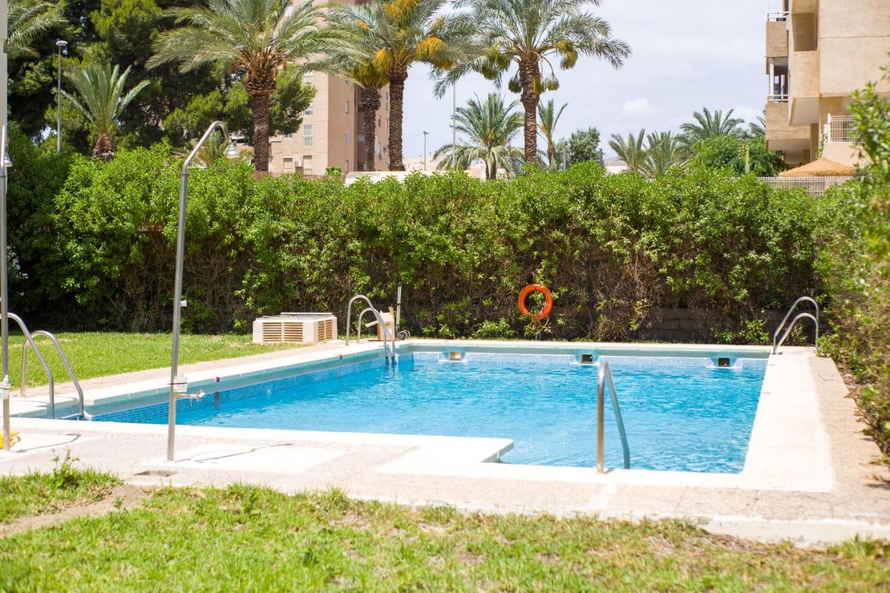 El Palmeral en Aguadulce Apto para 4 personas con AC, Wifi y Piscina - B&B Aguadulce