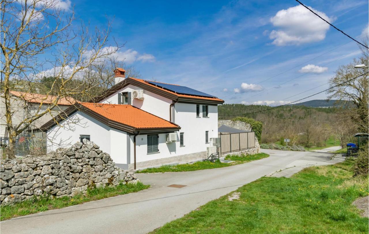 B&B Divača - Amazing Home In Divaca With 3 Bedrooms And Wifi - Bed and Breakfast Divača