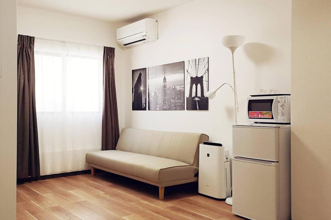 RAKUTO通天閣301 特價2室1厅,日本橋難波心斎橋1站, 車站3分,緊鄰通天閣, 直達關西機場大阪城USJ京都. - Bed and Breakfast Osaka