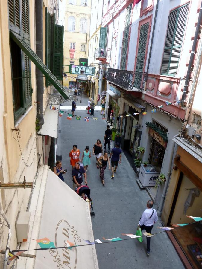 Carlo's FN66 - nel Cuore di Sanremo - - B&B