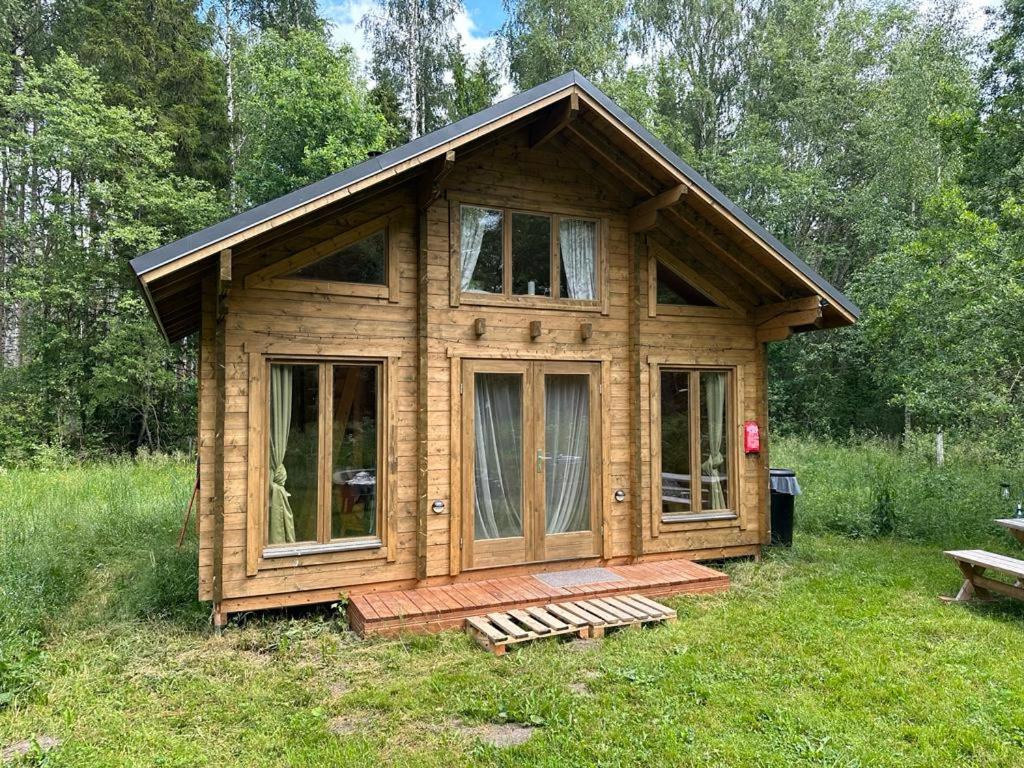 Raistiko Talu- Farmhouse, off-grid cabin and more - B&B Punaküla