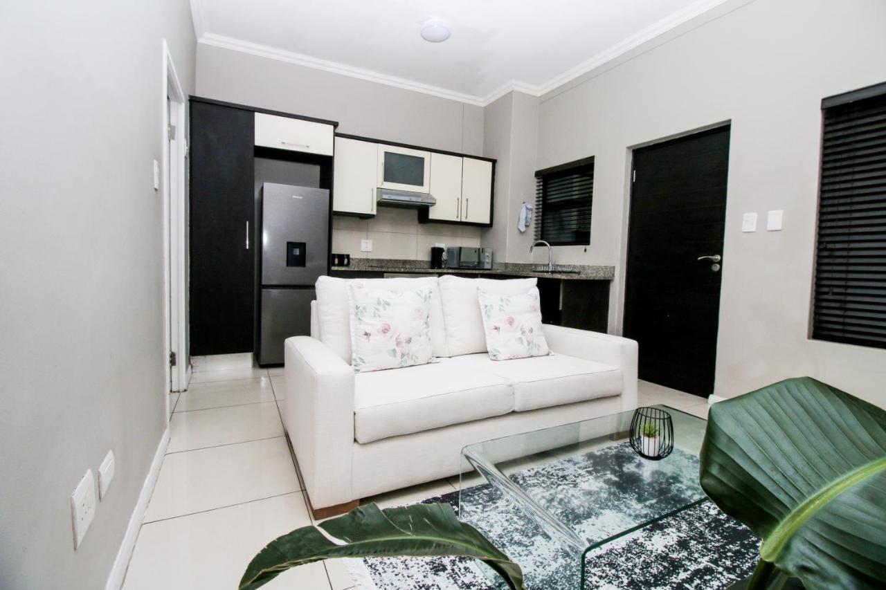 B&B Durban - PHOLA Urban Park Apartment - Bed and Breakfast Durban