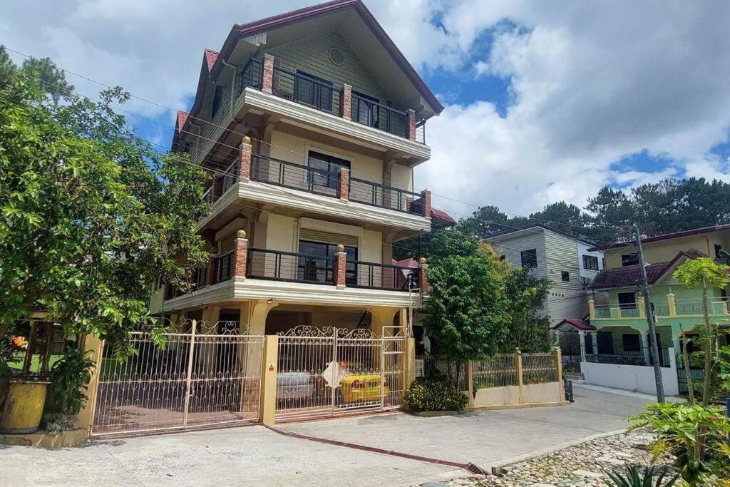 B&B Baguio - Malbros guest house - Bed and Breakfast Baguio