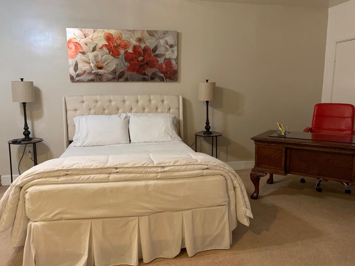 B&B Los Angeles - Slice of Heaven In L.A. - Bed and Breakfast Los Angeles