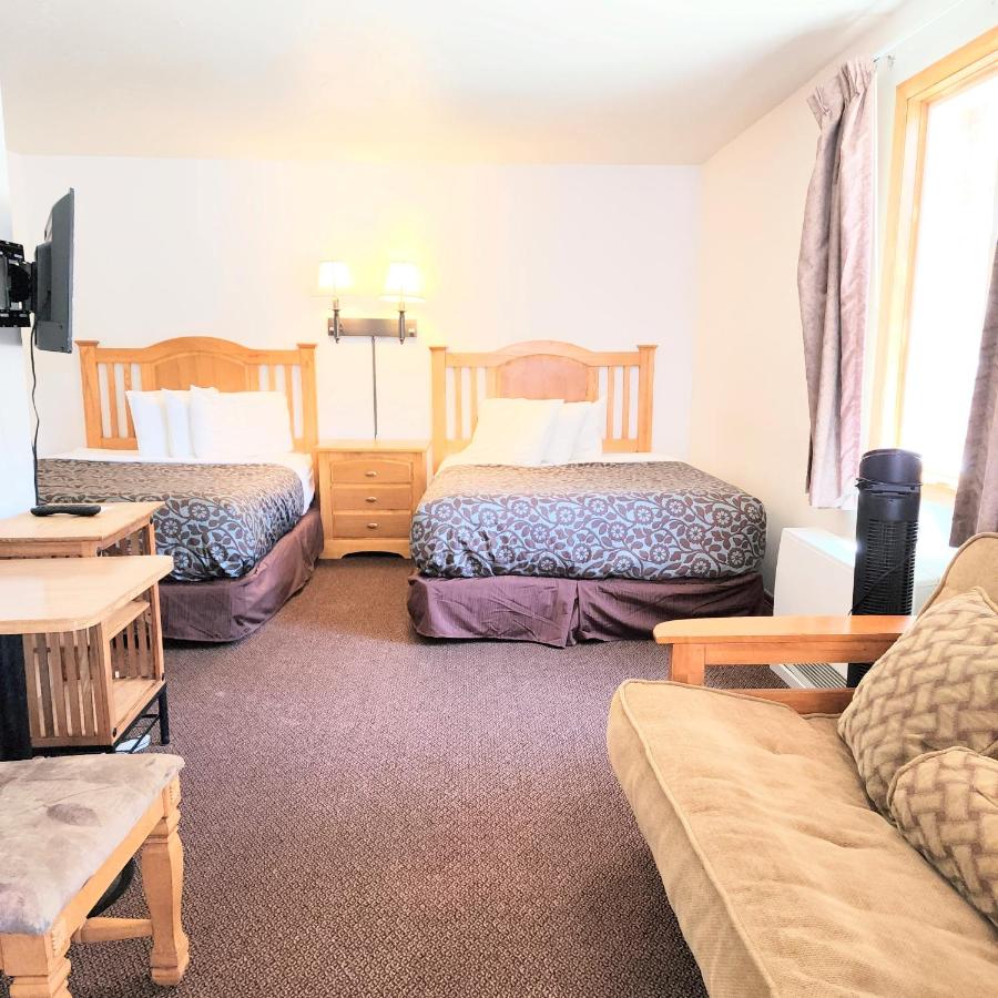 Deluxe Double Room with Kitchenette