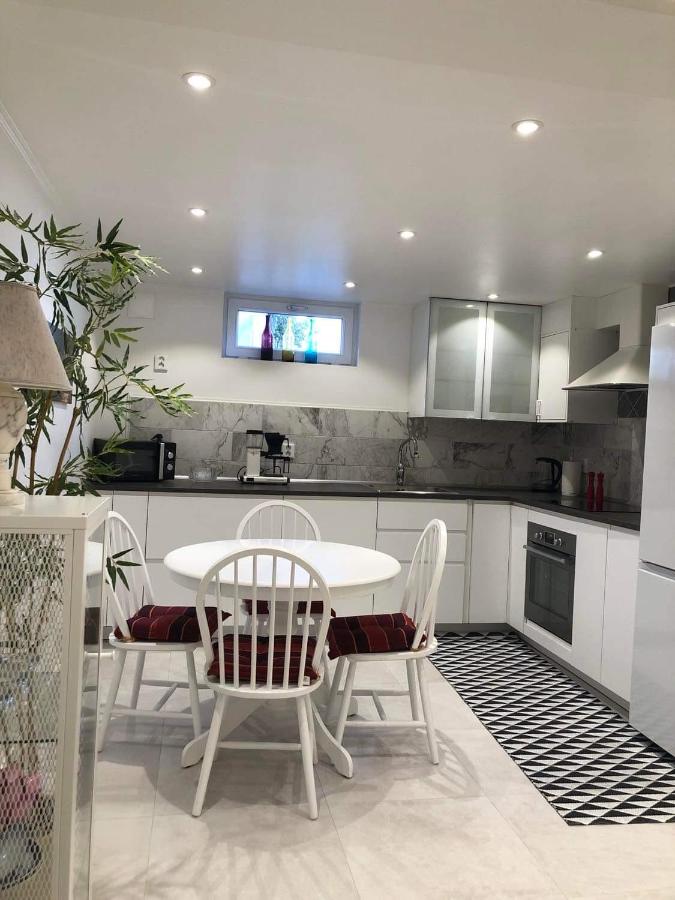 NYRENOVERAD BOSTAD med egen ingång & nära havet - Ferienwohnung Sölvesborg