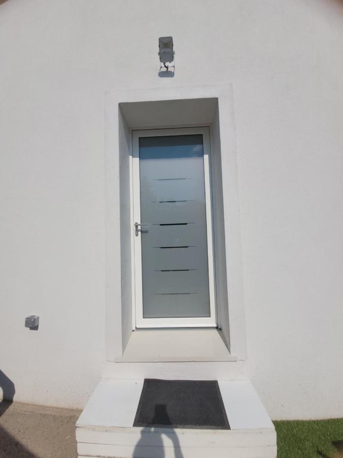 Villa Les palmiers en Provence - Logement cosy 4 pers - B&B Besse-sur-Issole
