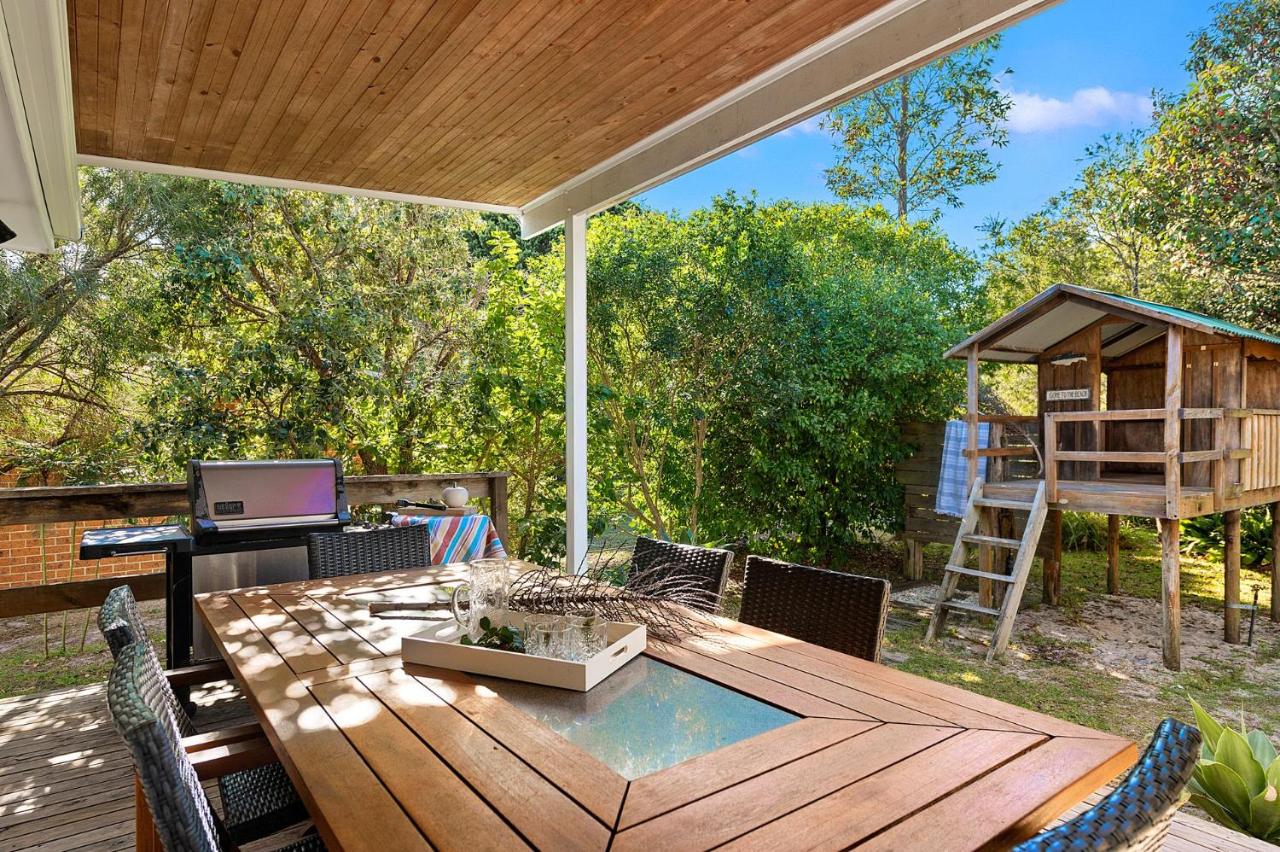 Shoal Bay Beach Retreat - Bed and Breakfast