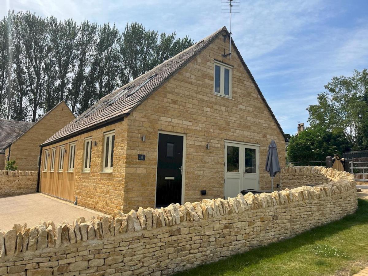 B&B Chipping Campden - Pass the Keys Chestnut Cottage parking stunning views - Bed and Breakfast Chipping Campden