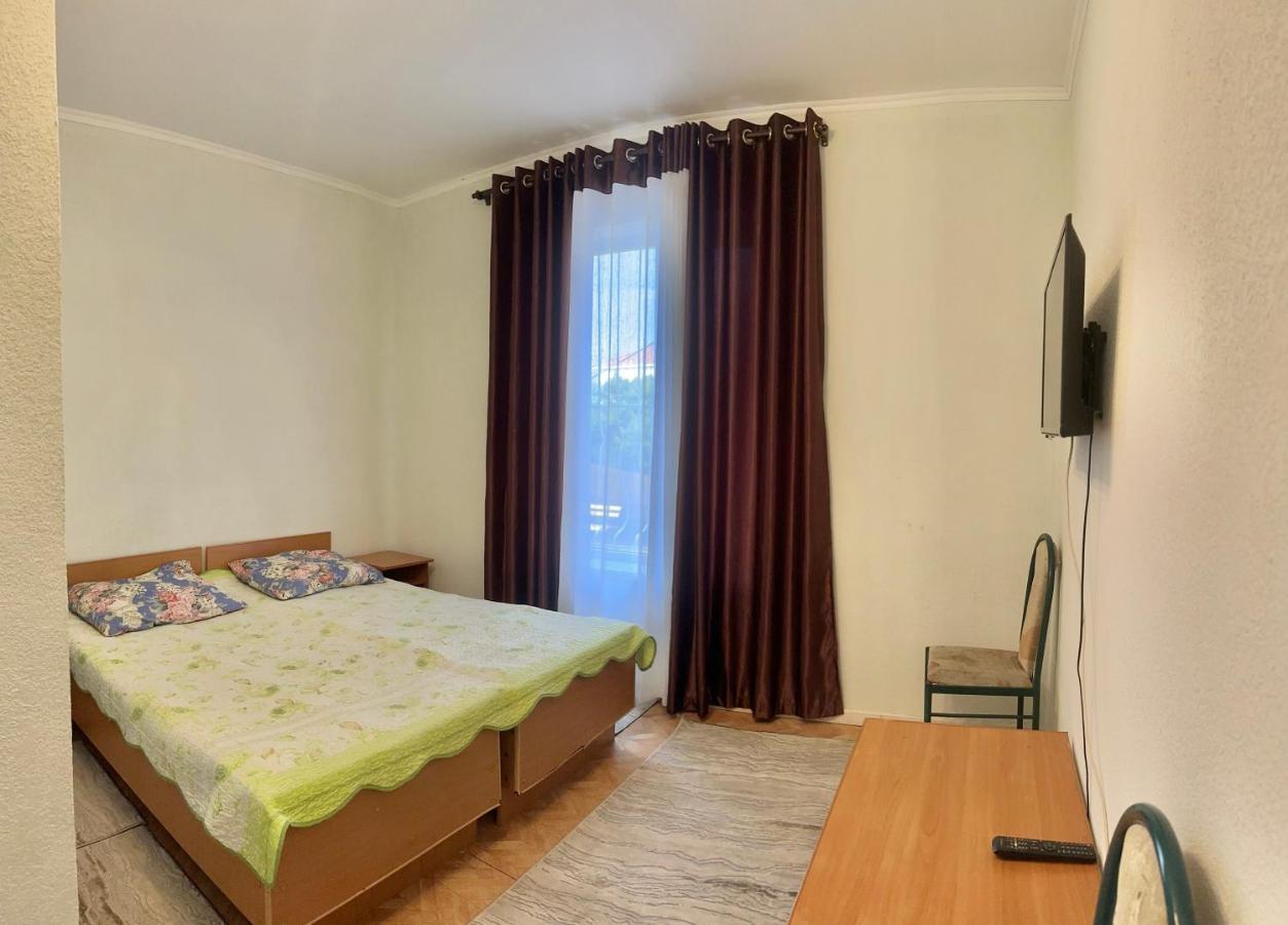 Chambre Lits Jumeaux avec Salle de Bains Privative