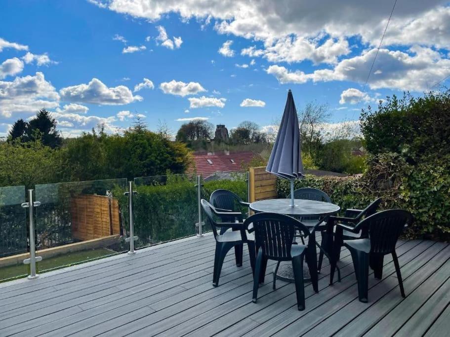 Beautifully Designed Pollok House - B&B Glasgow