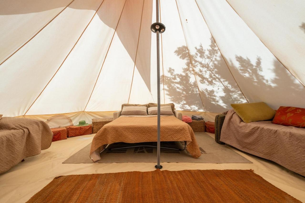 B&B Capitana - Orange Tent - In Our Garden - Bed and Breakfast Capitana