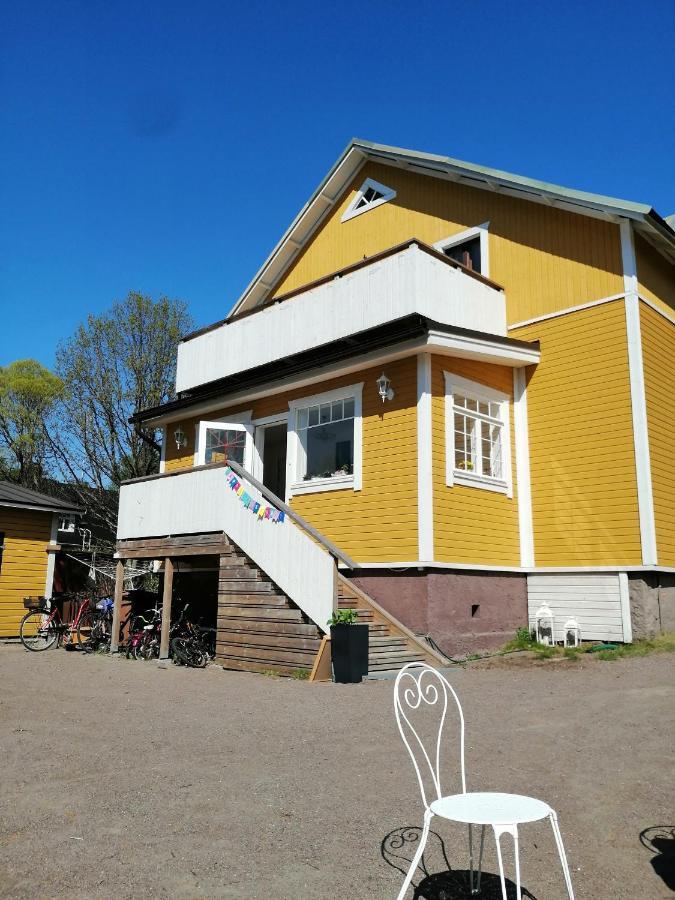 Guesthouse Lokinlaulu - B&B Kotka