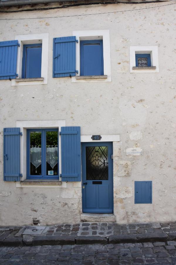 Les Volets Bleus - Ferienwohnung