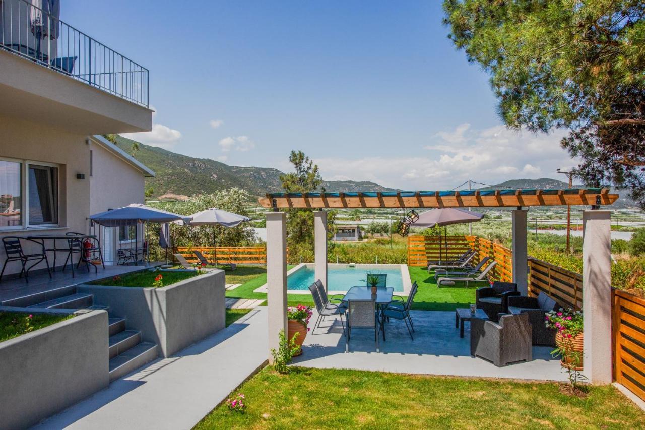 Privileged villa - B&B Nea Peramos