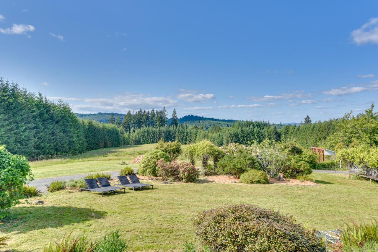Rainier Home on 20 Acres with Blueberry Farm! - B&B