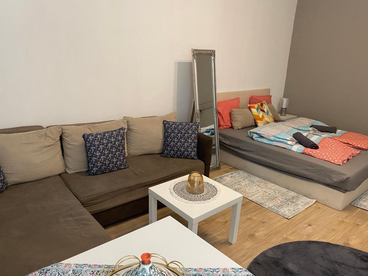 Habibi Apartman - B&B Budapest