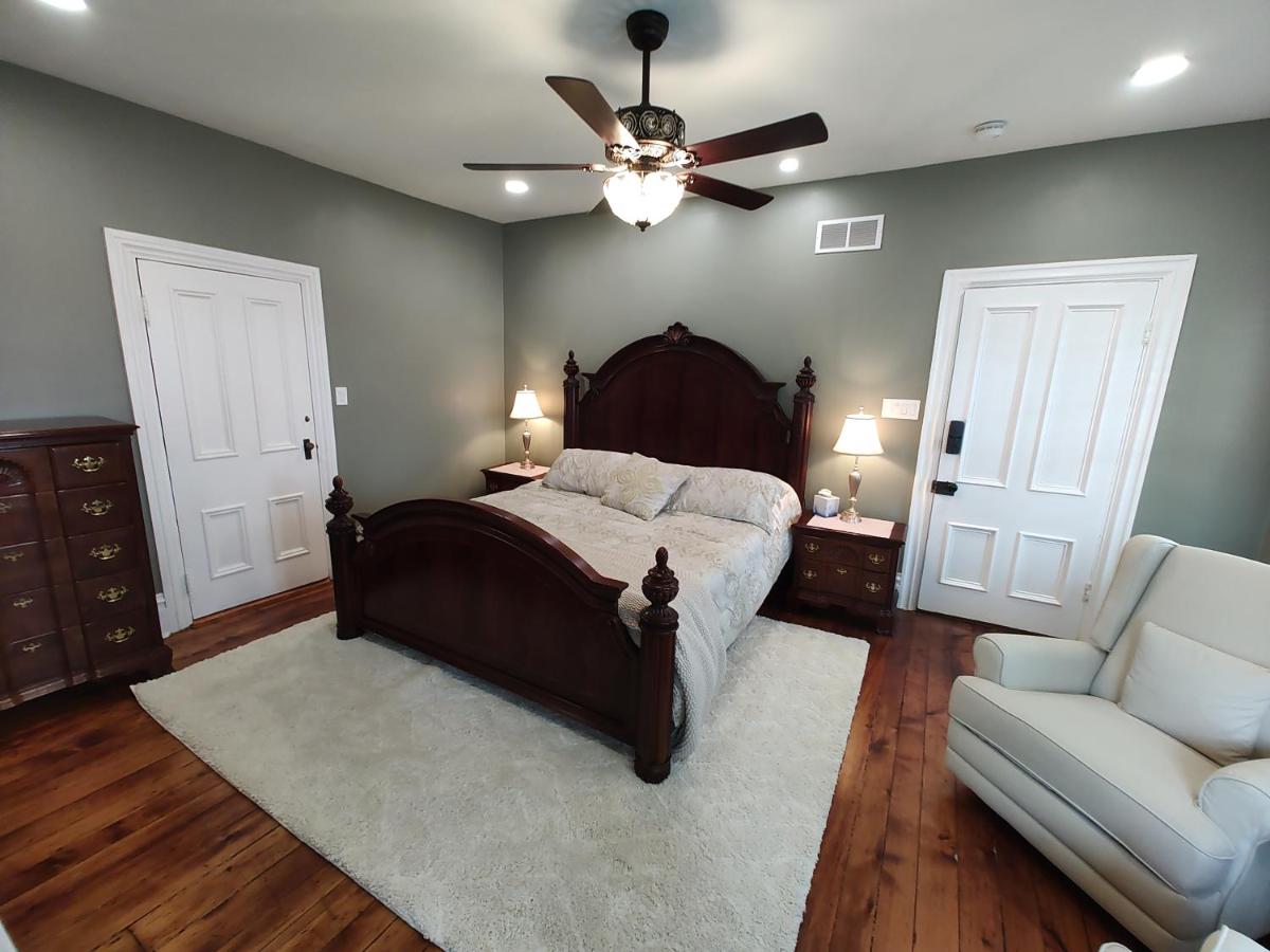 King Room with Mountain View