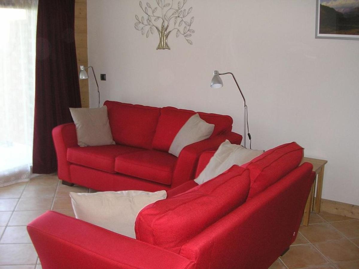Appartement avec Terrasse, Jardin et Piscine Chauffée à Crest-Voland - 6 Pers. - FR-1-733-136 - B&B Crest-Voland