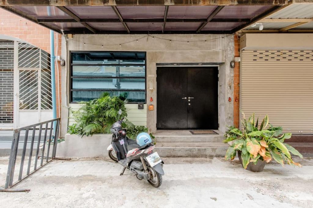 CB's - Cheap Boutique Bangkok - B&B Bangkok