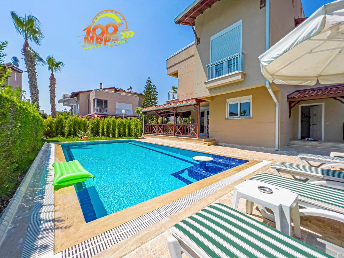 Villa con Piscina Privata