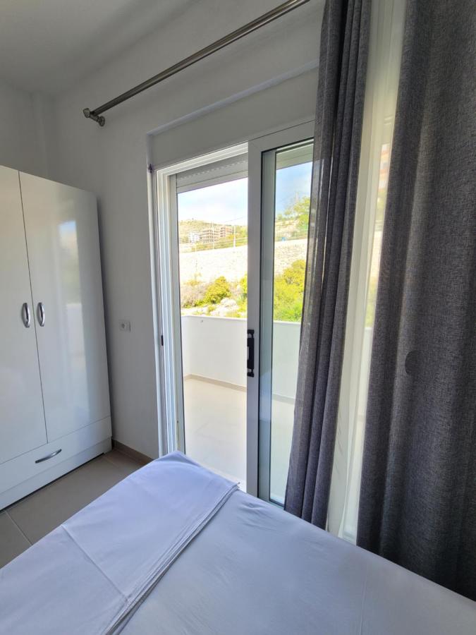 Single Room with Lake View