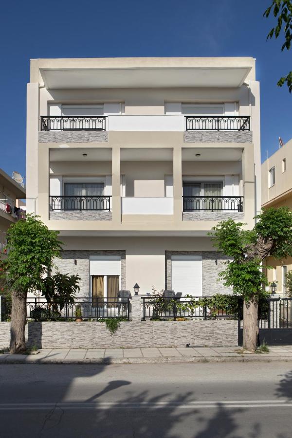 Kostas 2 - B&B