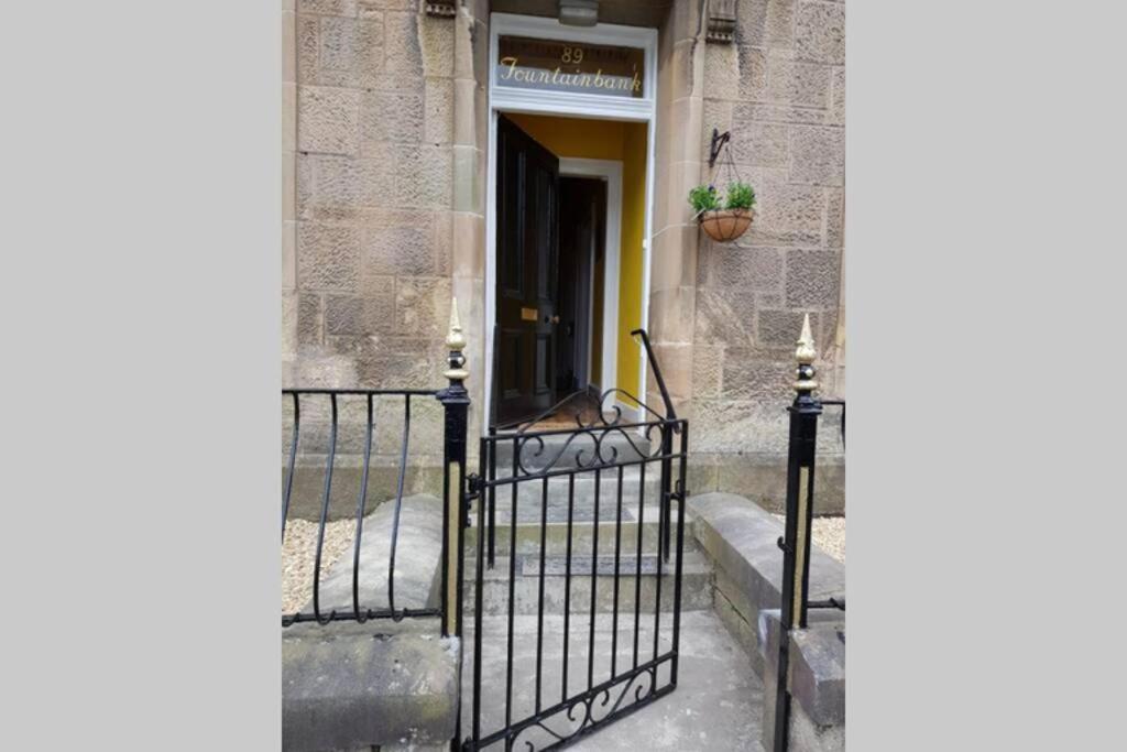 B&B Helensburgh - Snug - Fountain Bank Apartment - Bed and Breakfast Helensburgh