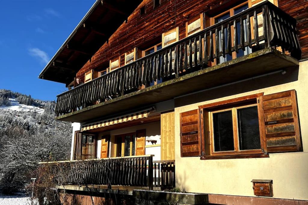 Appartement dans chalet - 75 m2 - 4 à 6 personnes - B&B