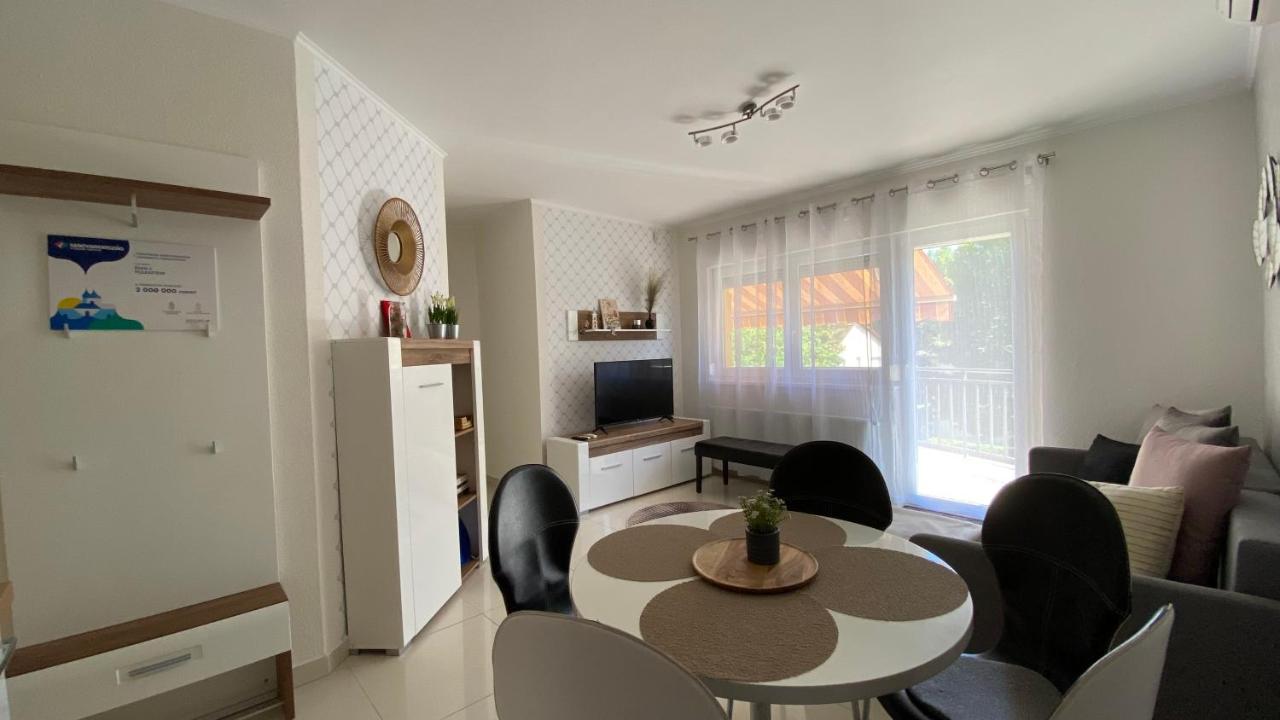 Éden Apartmanok - Bed and Breakfast Siófok