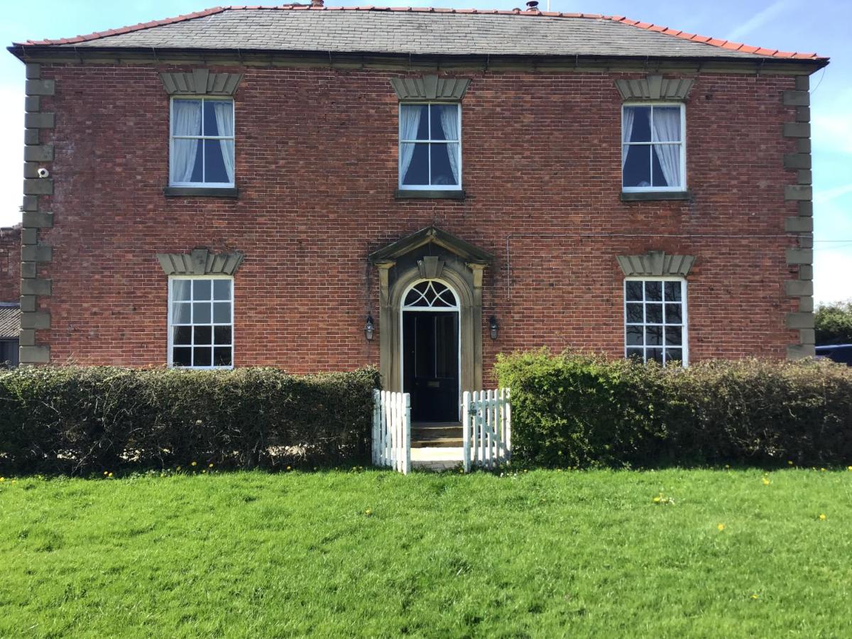 Plas Bostock Farm - B&B