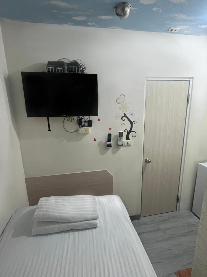 Single Room with Private Bathroom