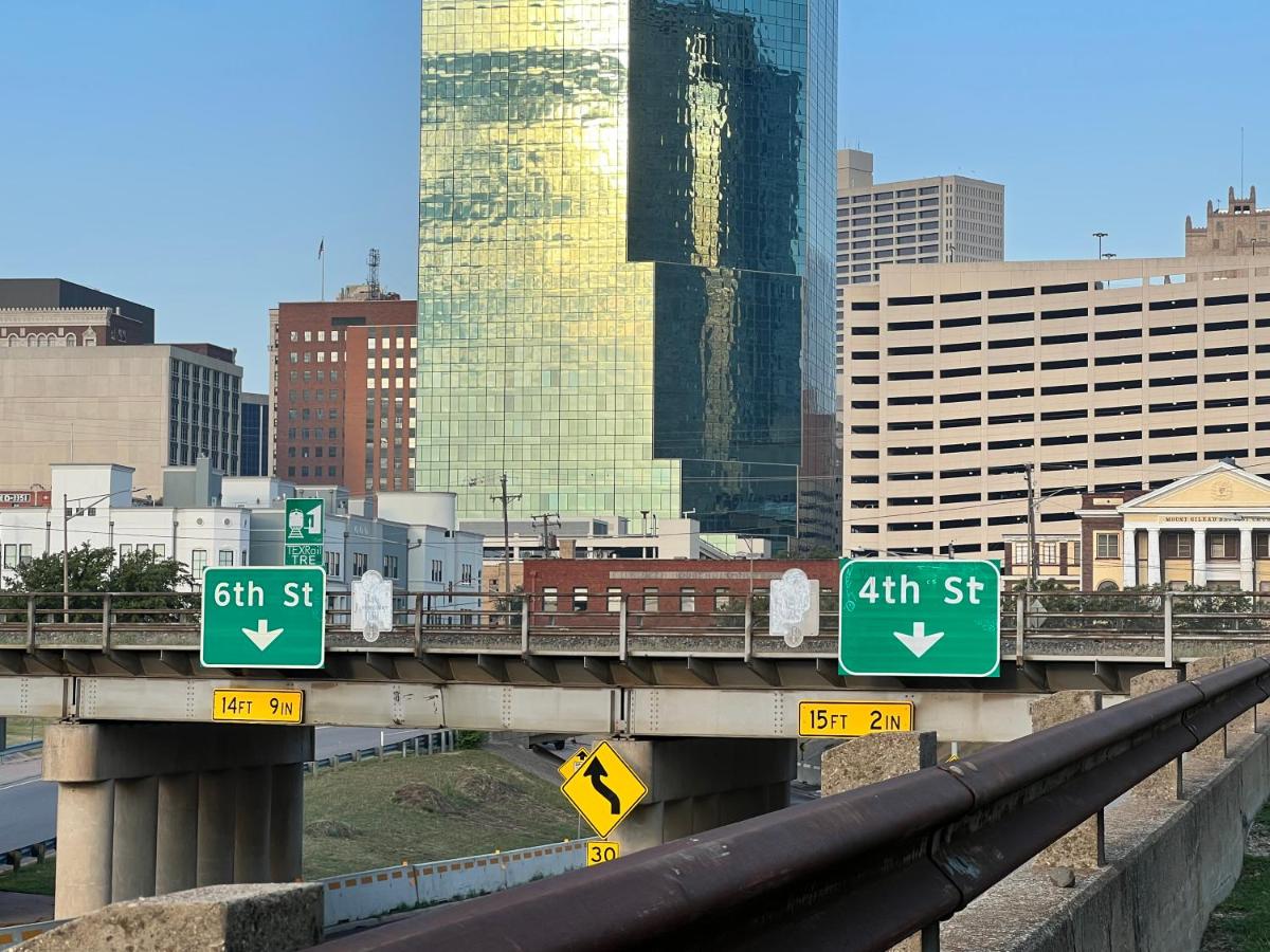 Charming 2 bedroom Downtown Ft Worth - Chambres d’hôtes