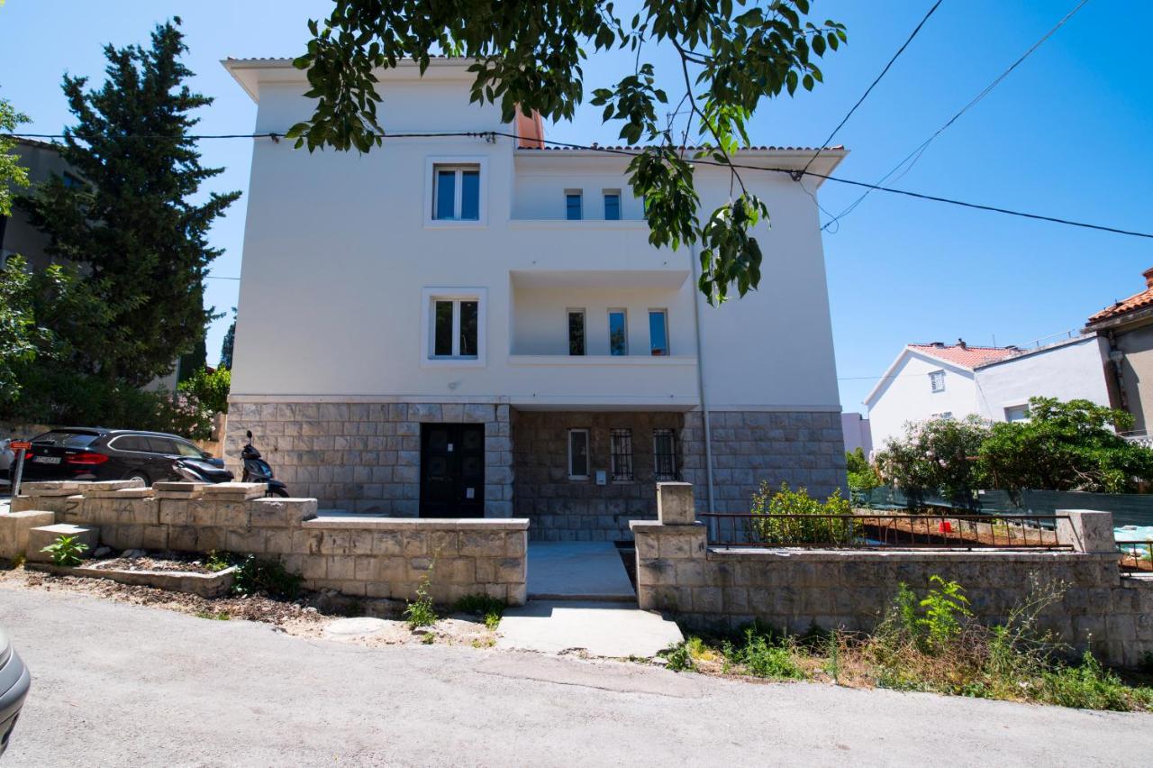Luxury Apartments Bella - Split Centre w Free Parking - B&B