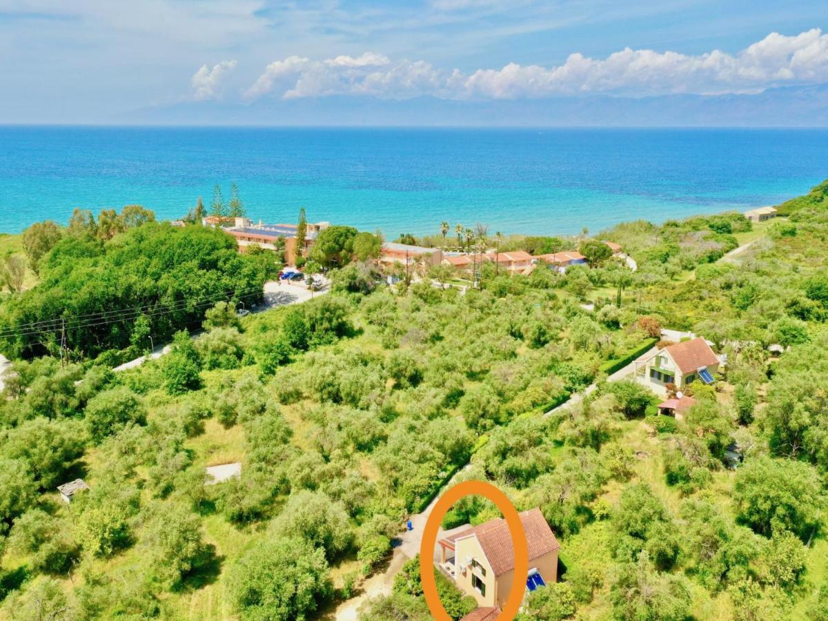 Renas Maisonette Unit 2 near Roda by DadoVillas - B&B