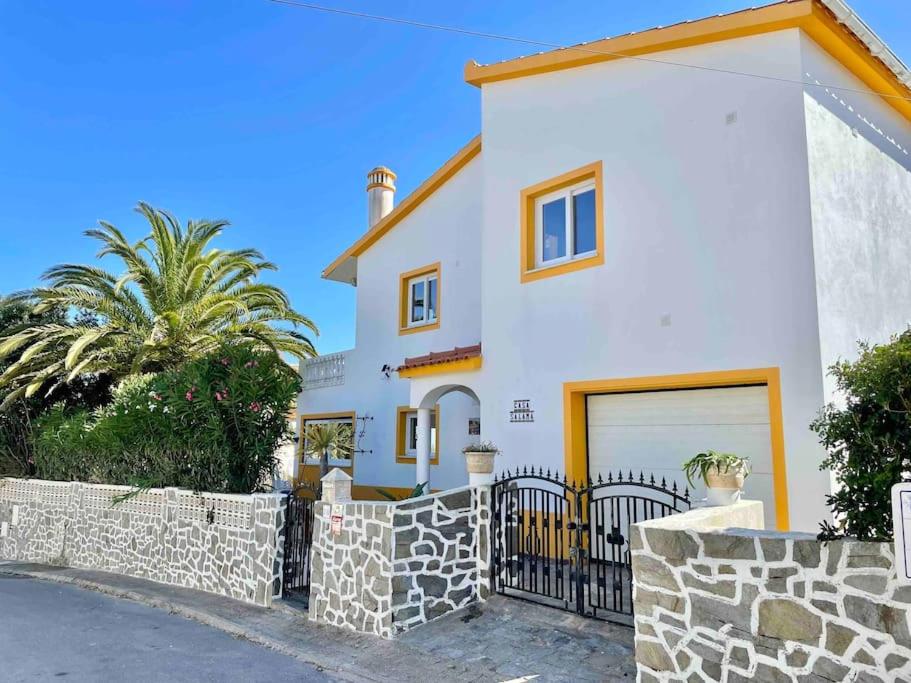 Peaceful Ocean View Villa - B&B Luz