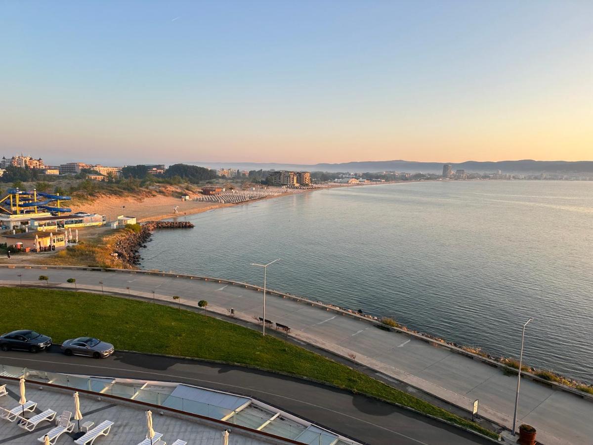 One Bedroom Private Apartment Paradiso B 501 - B&B Nesebăr