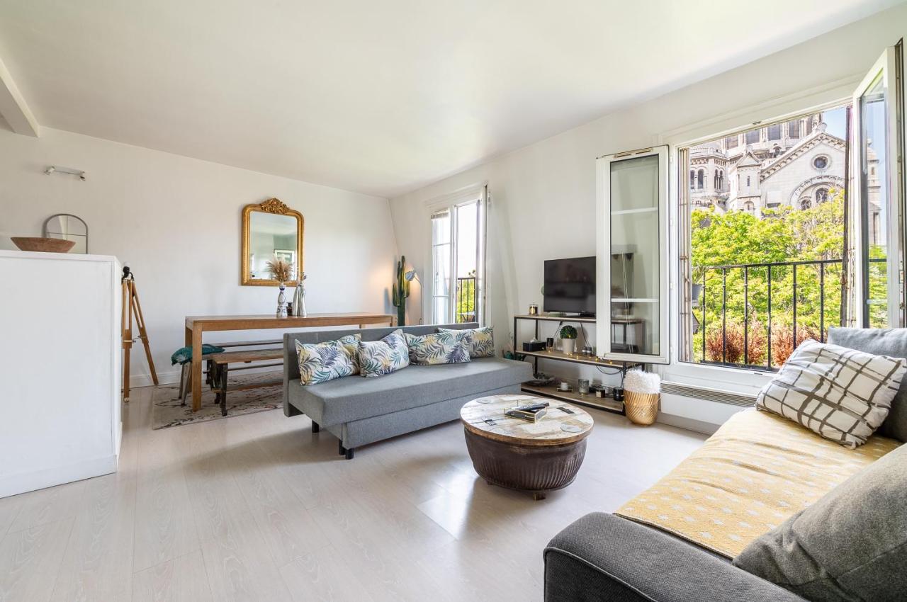 In front of The Sacre Cœur - 2 bedrooms with elevator - Bed and Breakfast Parijs